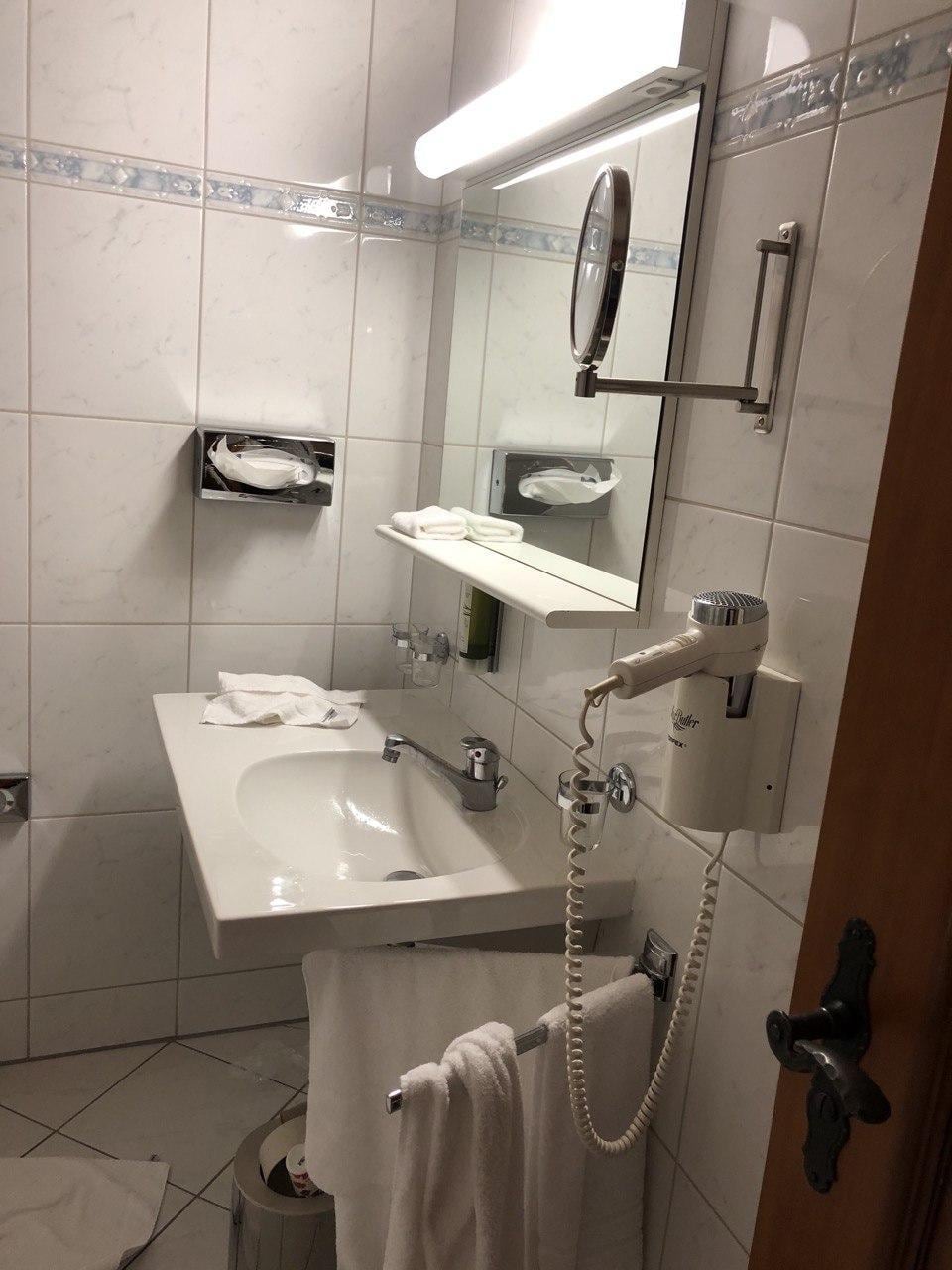 Bad Zimmer 414 bei Abreise