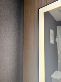 Love the wall and lighting