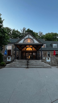 Welcome to the Glenerin Inn & Spa! This is the main entrance and there is a large parking lot off to the side.