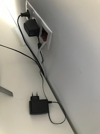 Det mangler en kontakt til å at tv skal fungere.