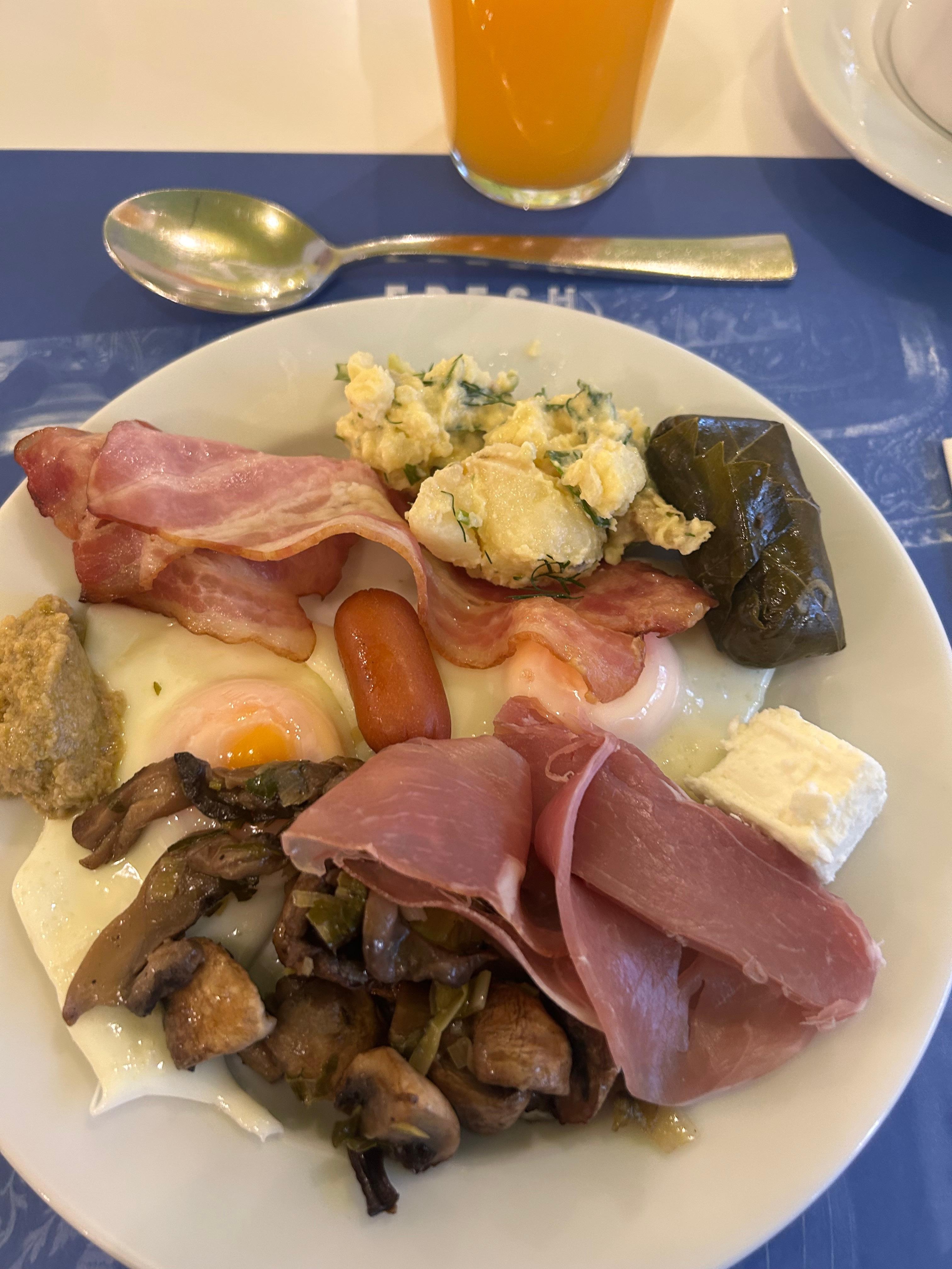 Large breakfast selection. Also they include fruits and cakes and yogurts. 