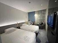 Hotelzimmer mit zwei Betten