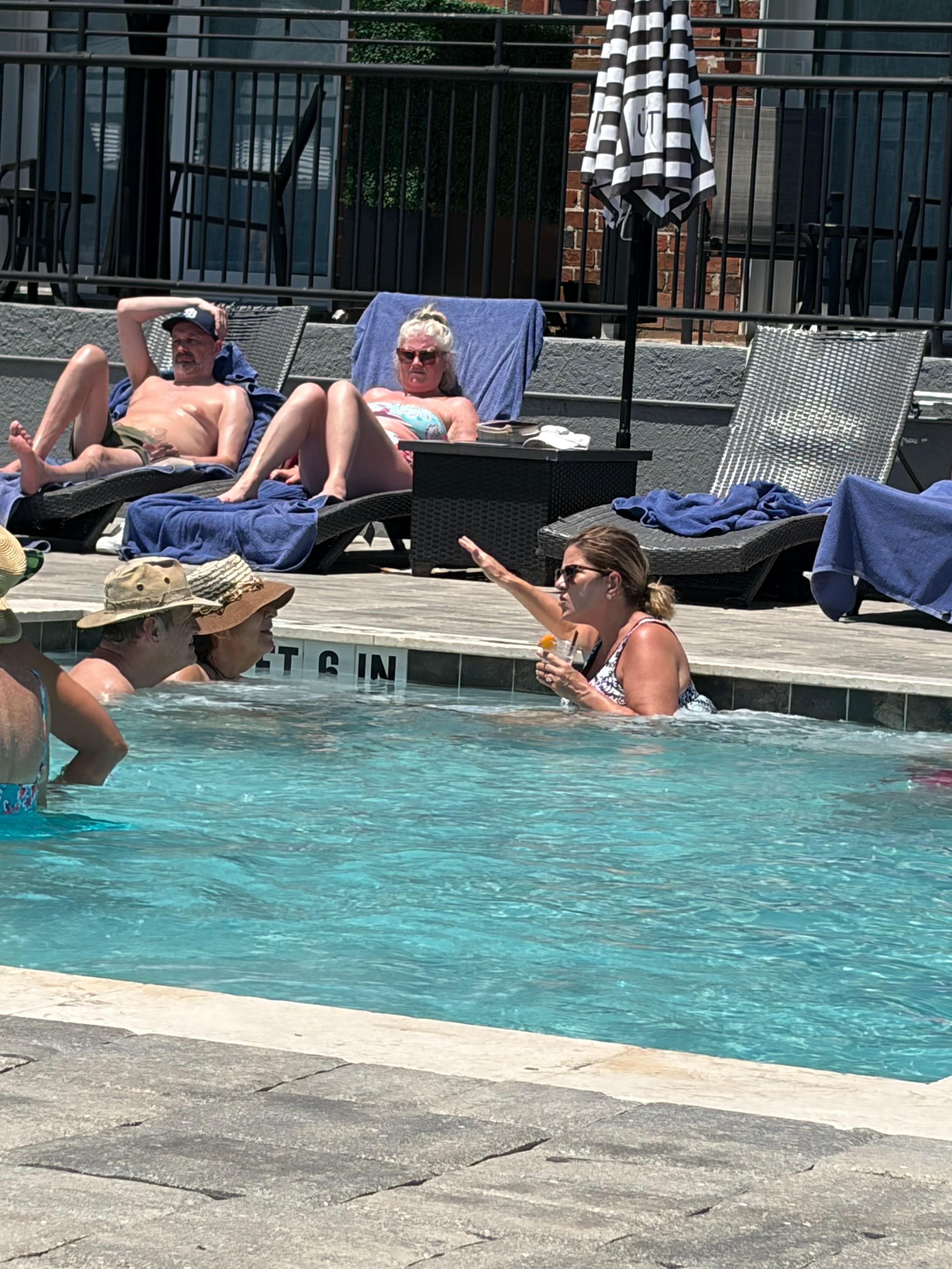 Love the pool and bar and the people 