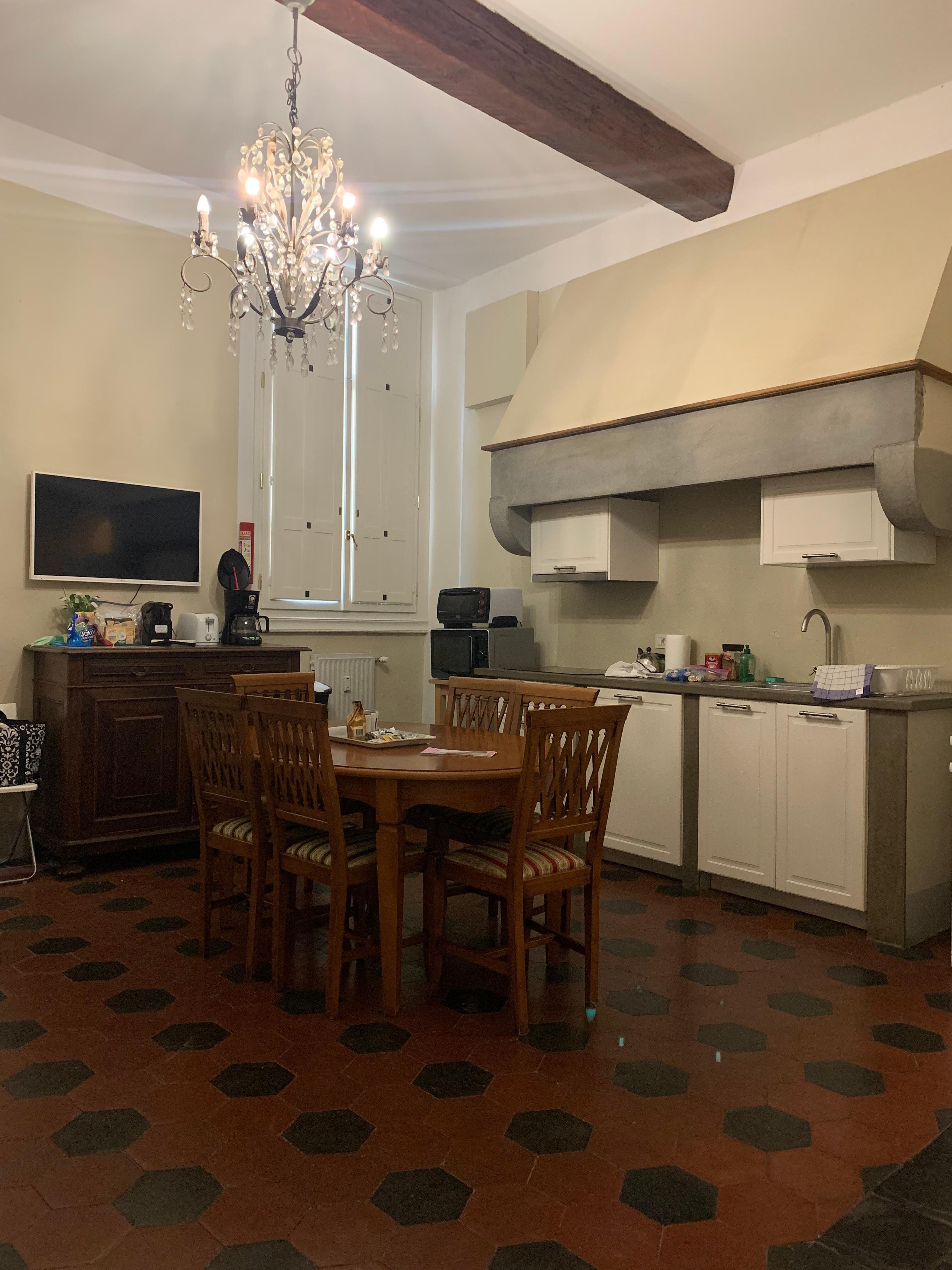 Equipped kitchen 