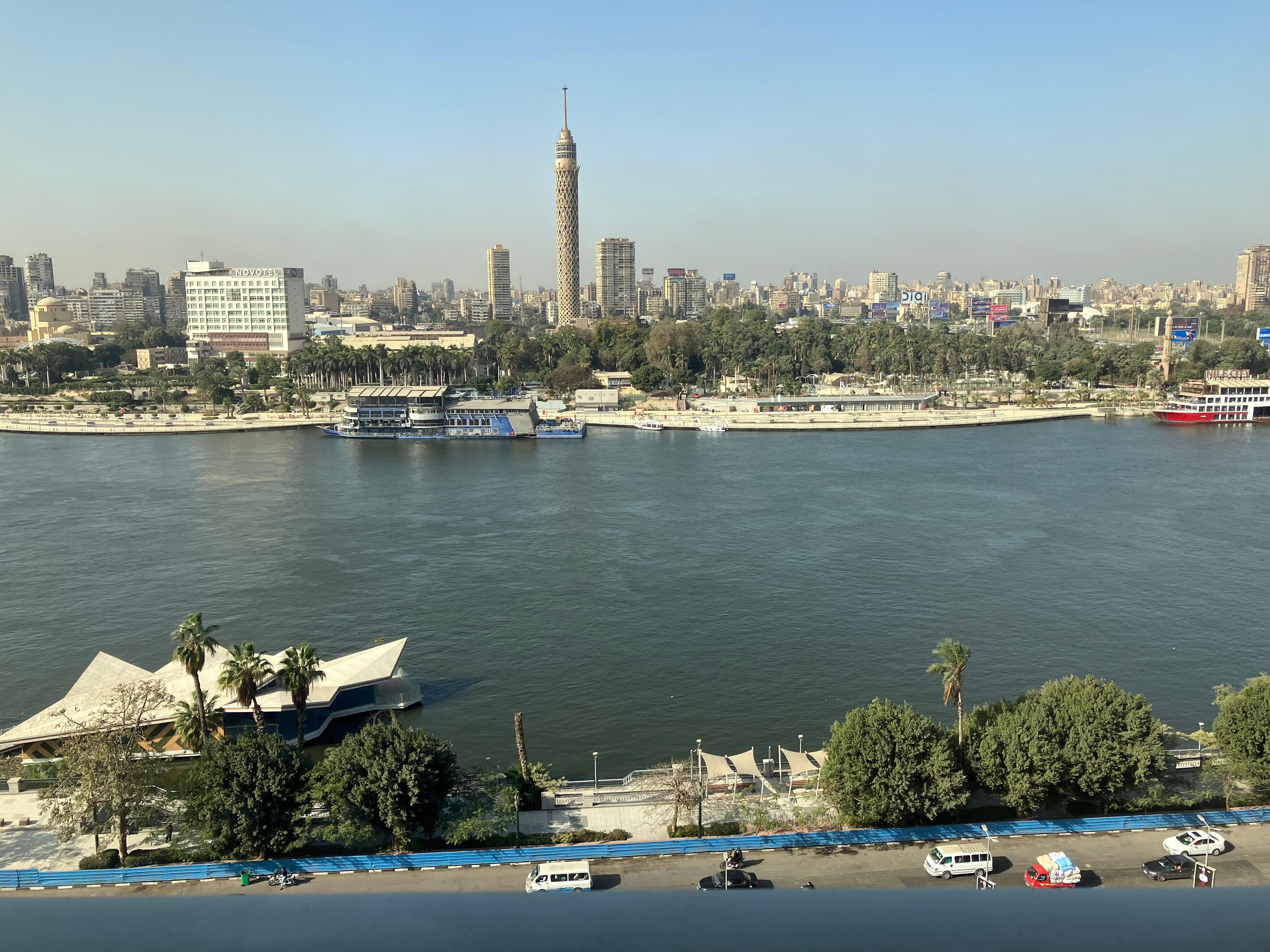 部屋からのナイル川