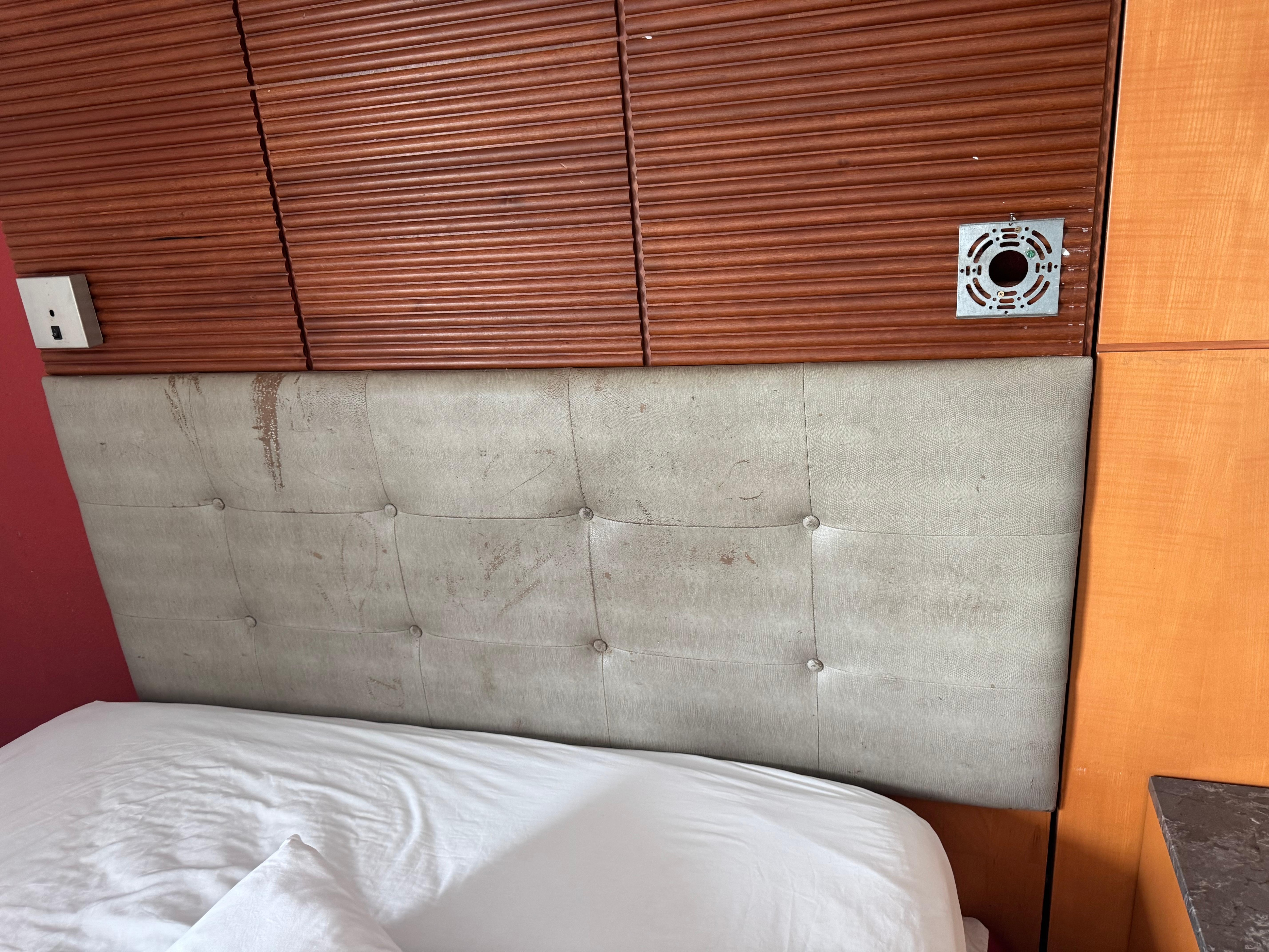 Stains and dirt on both headboards