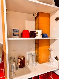 Mismatched cups; not enough for the capacity