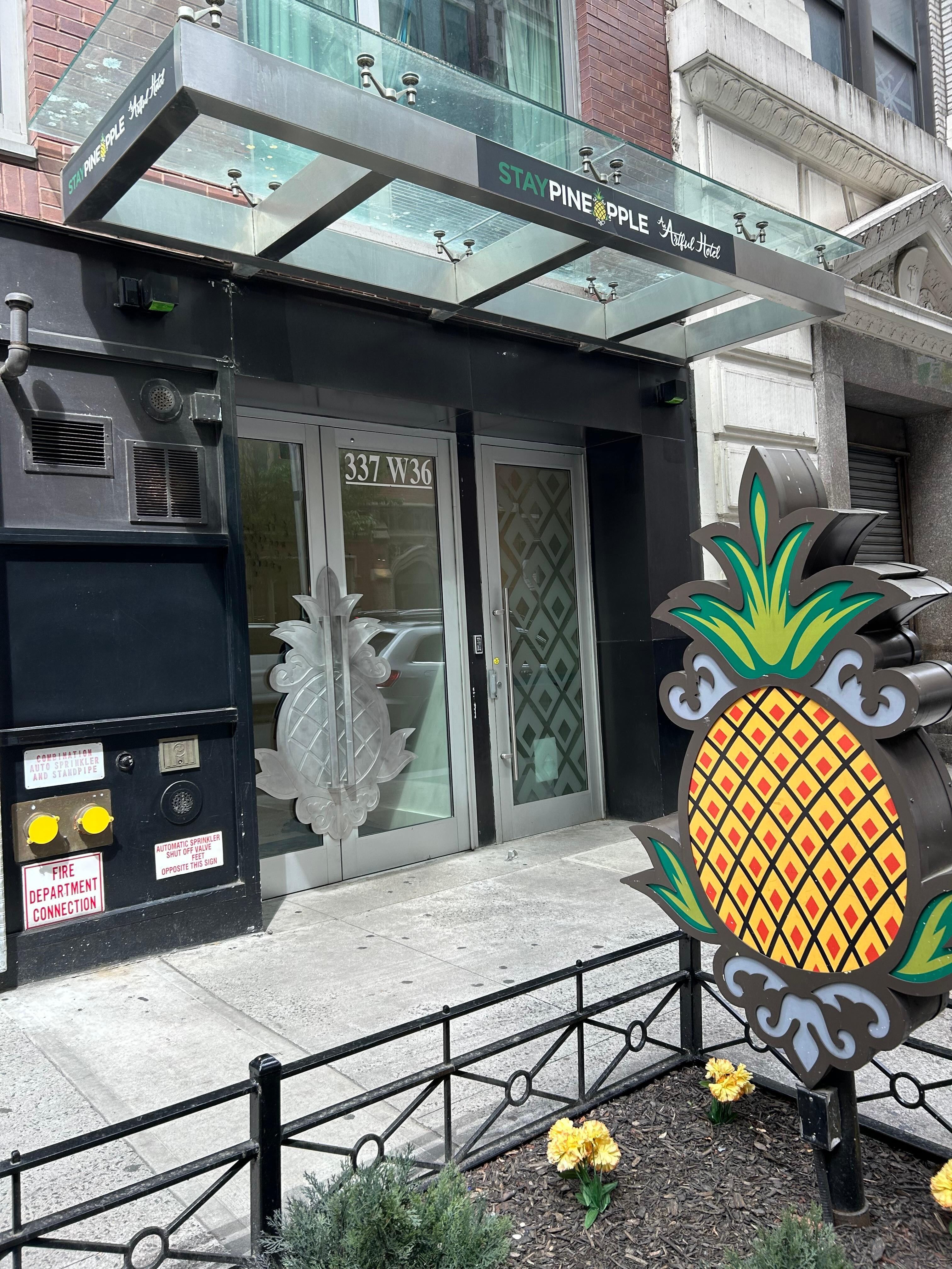 Love the pineapple 