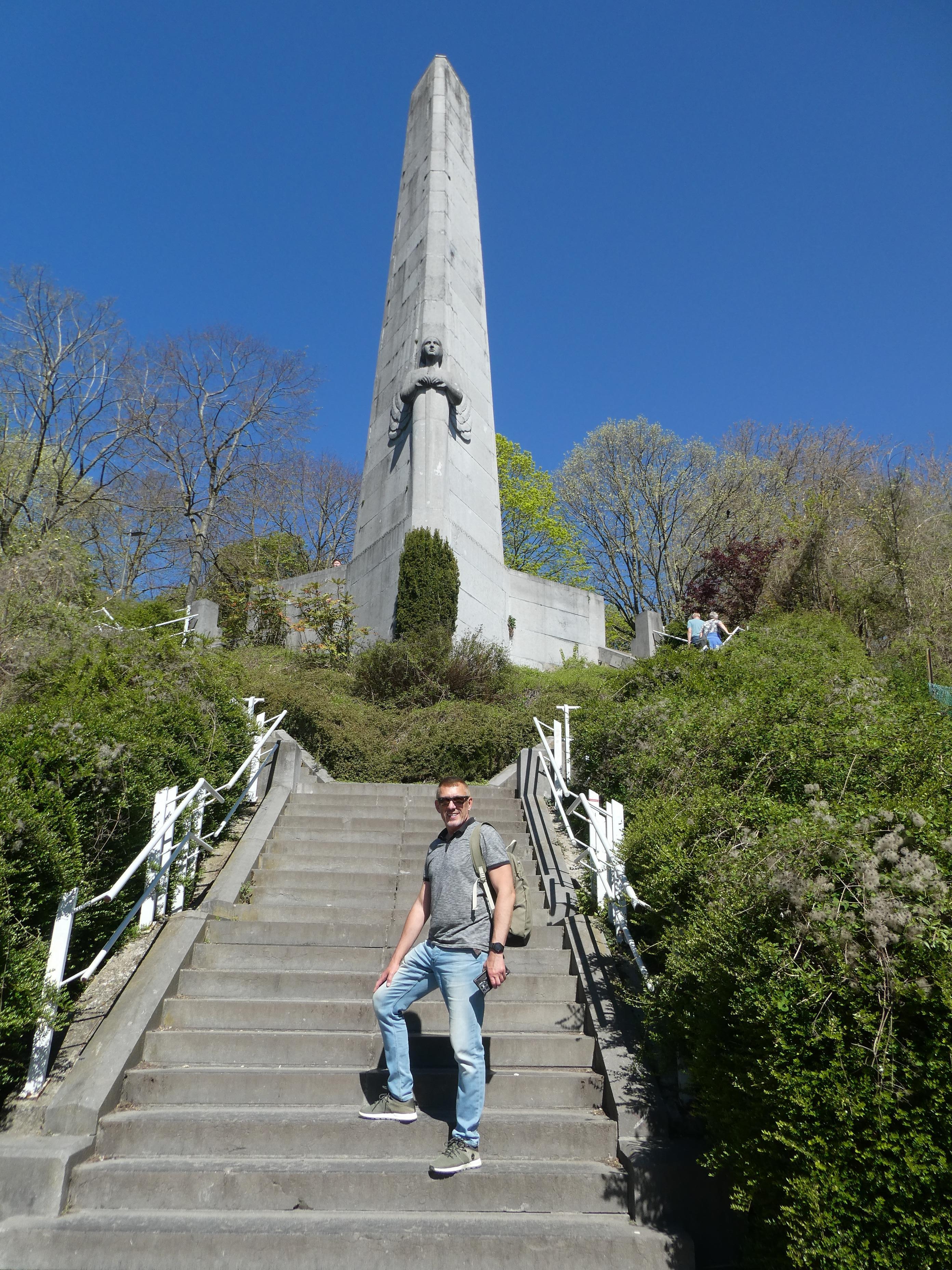 Monument au 14ème Régiment de Ligne