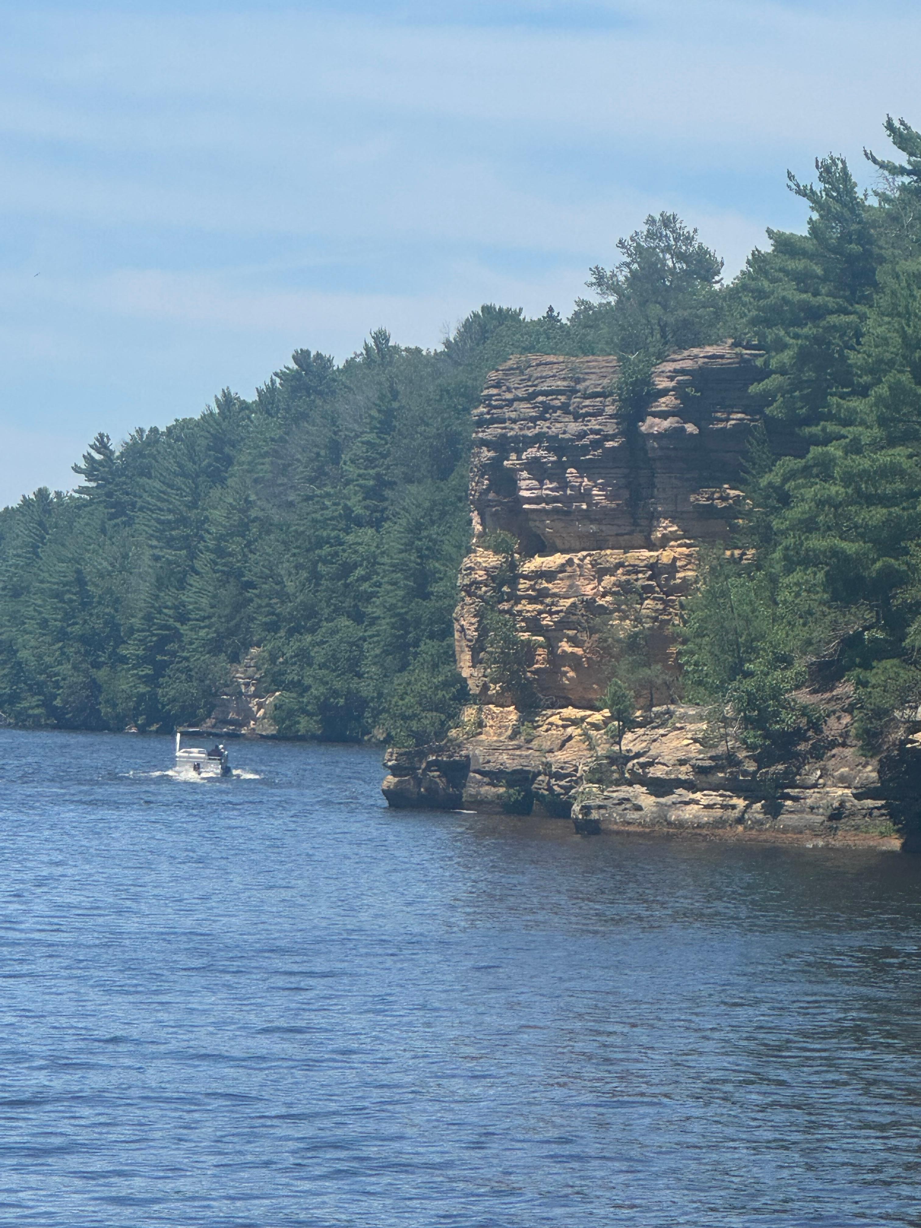 Upper dells boat tours