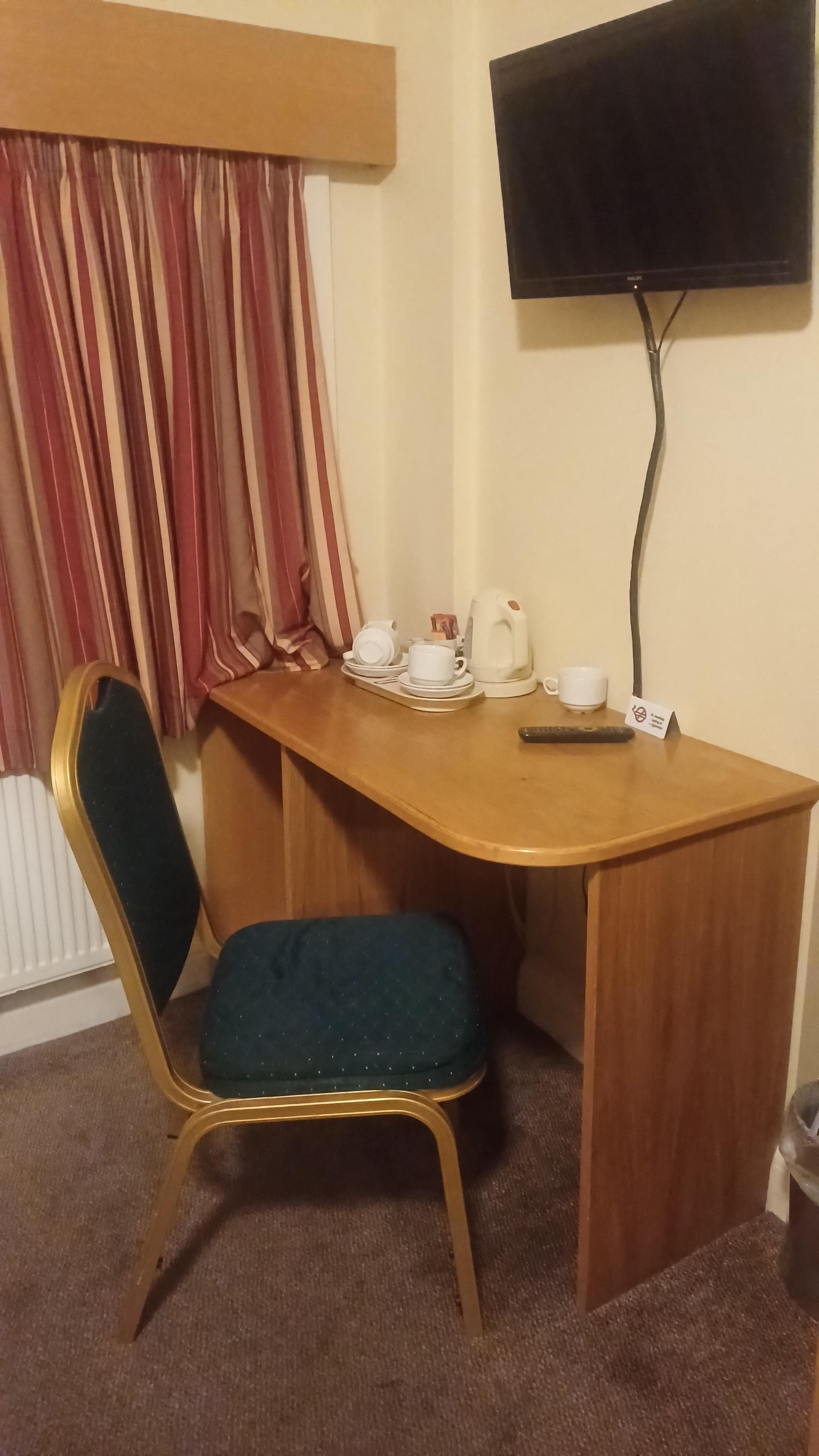 Room 1. Had a small kettle which needed cleaning and lots of dust all over