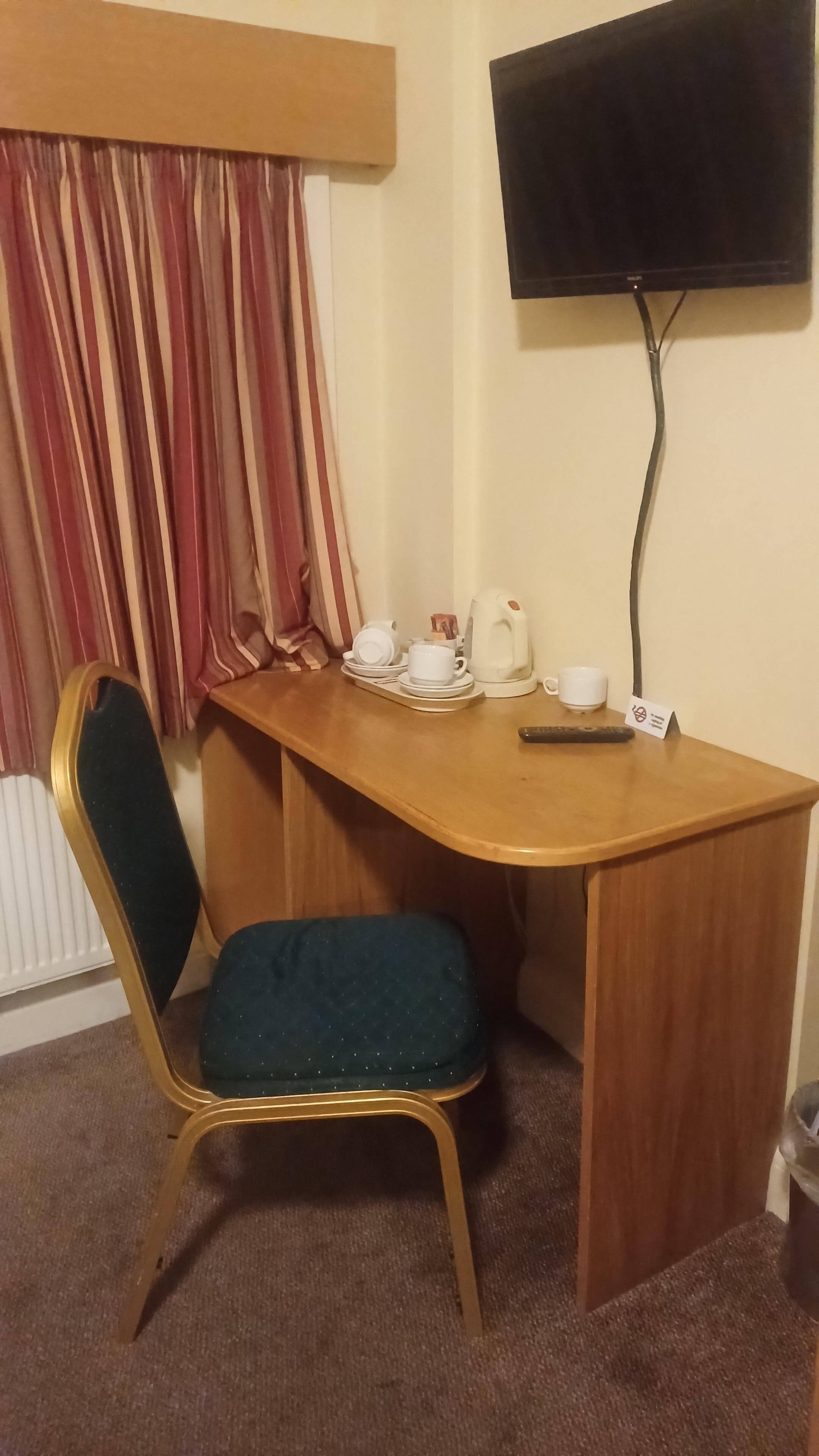 Room 1. Had a small kettle which needed cleaning and lots of dust all over