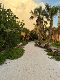 Passage to Bean Point