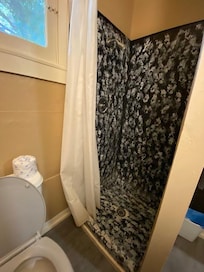 Sponge painted shower??