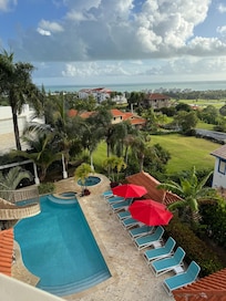 With a pool and hot tub and this view, few wanted to leave the house to go do anything.