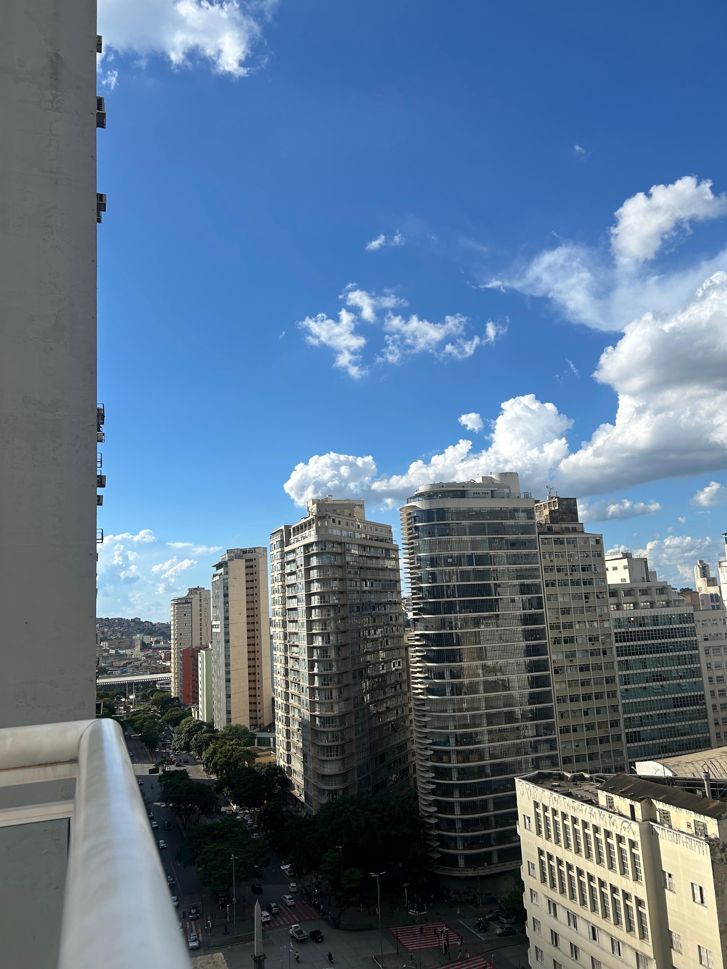 Vista lateral para a Av. Amazonas