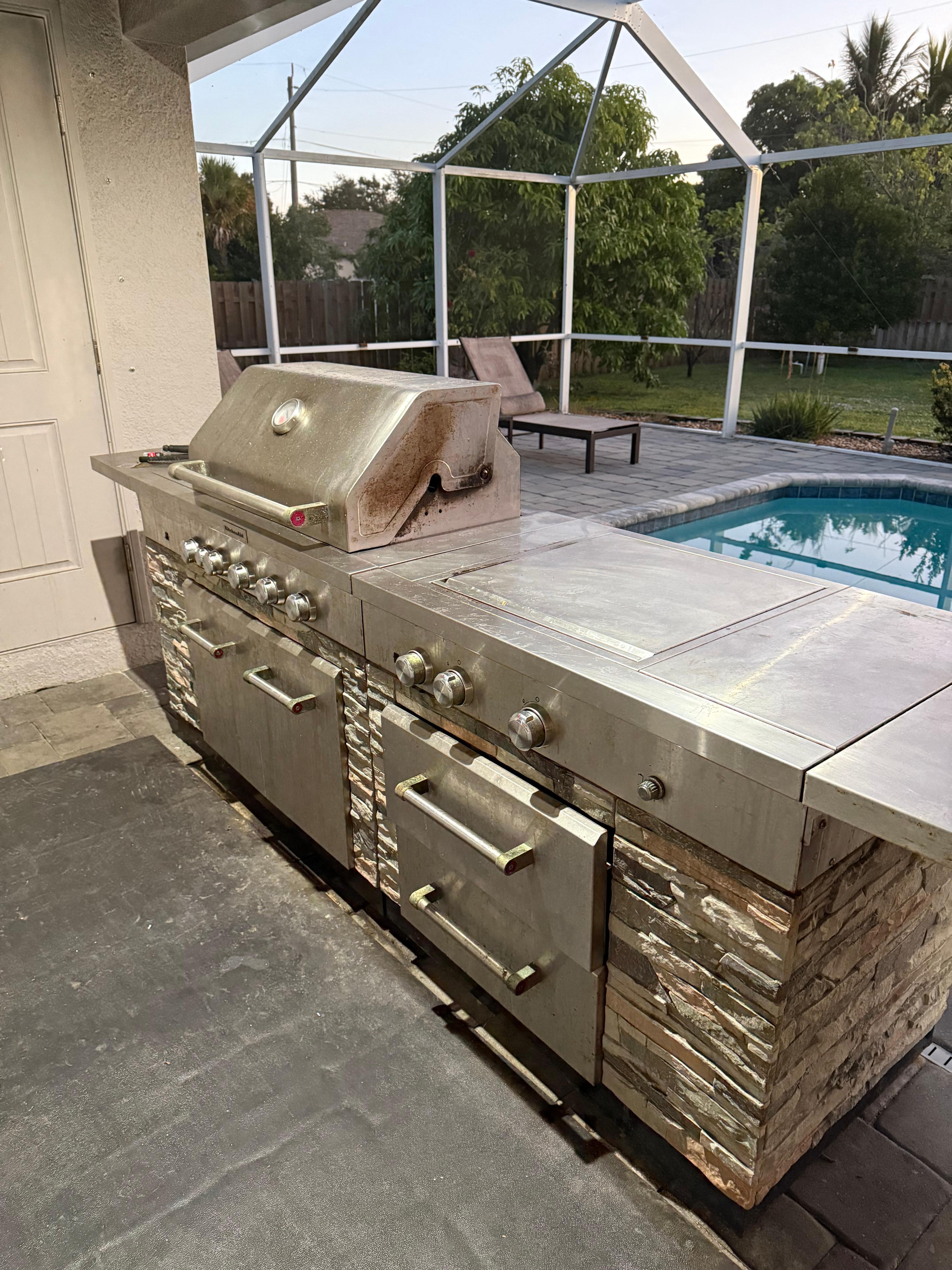 Very dirty grill 