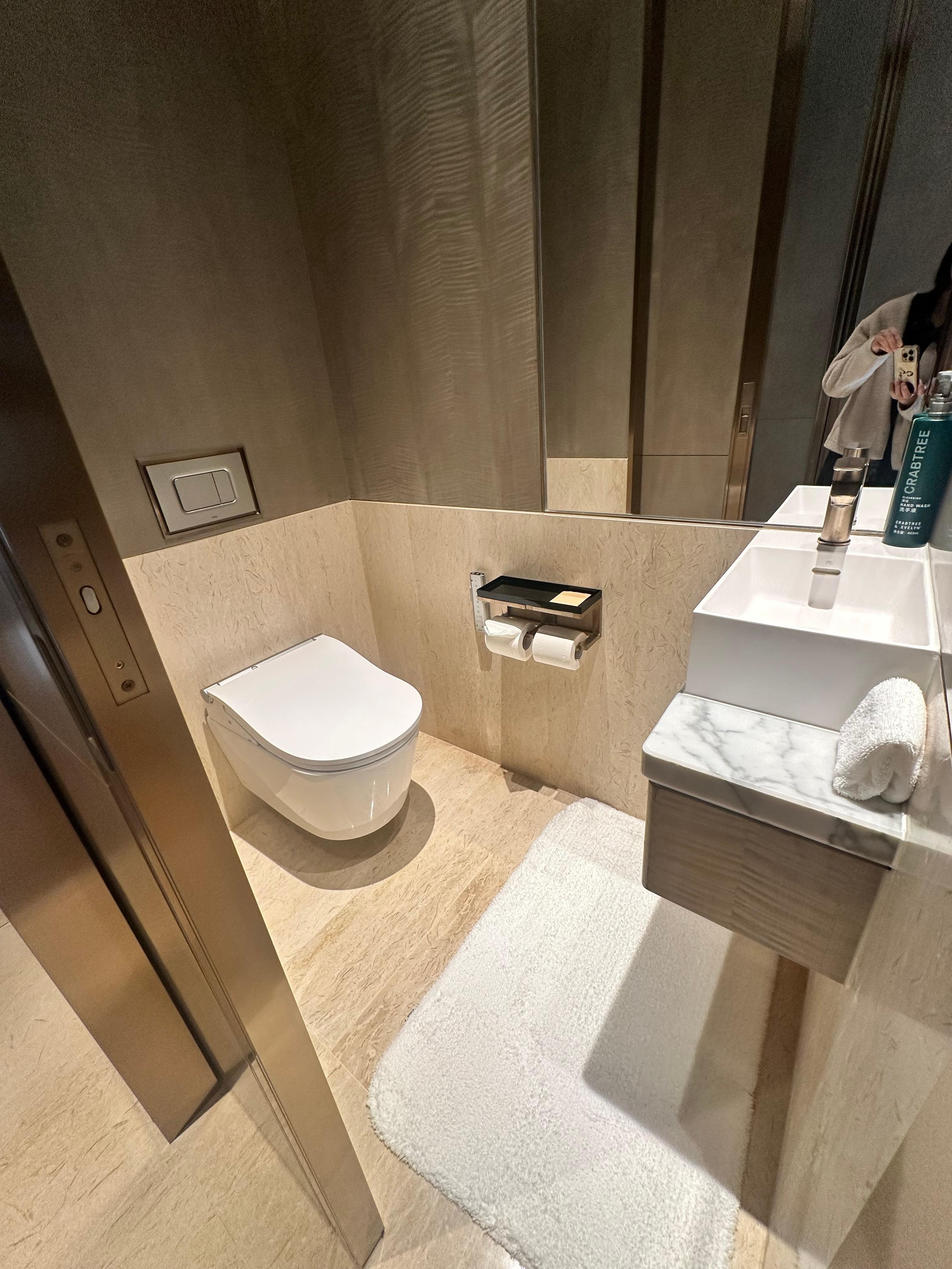 Separate shower and toilet 