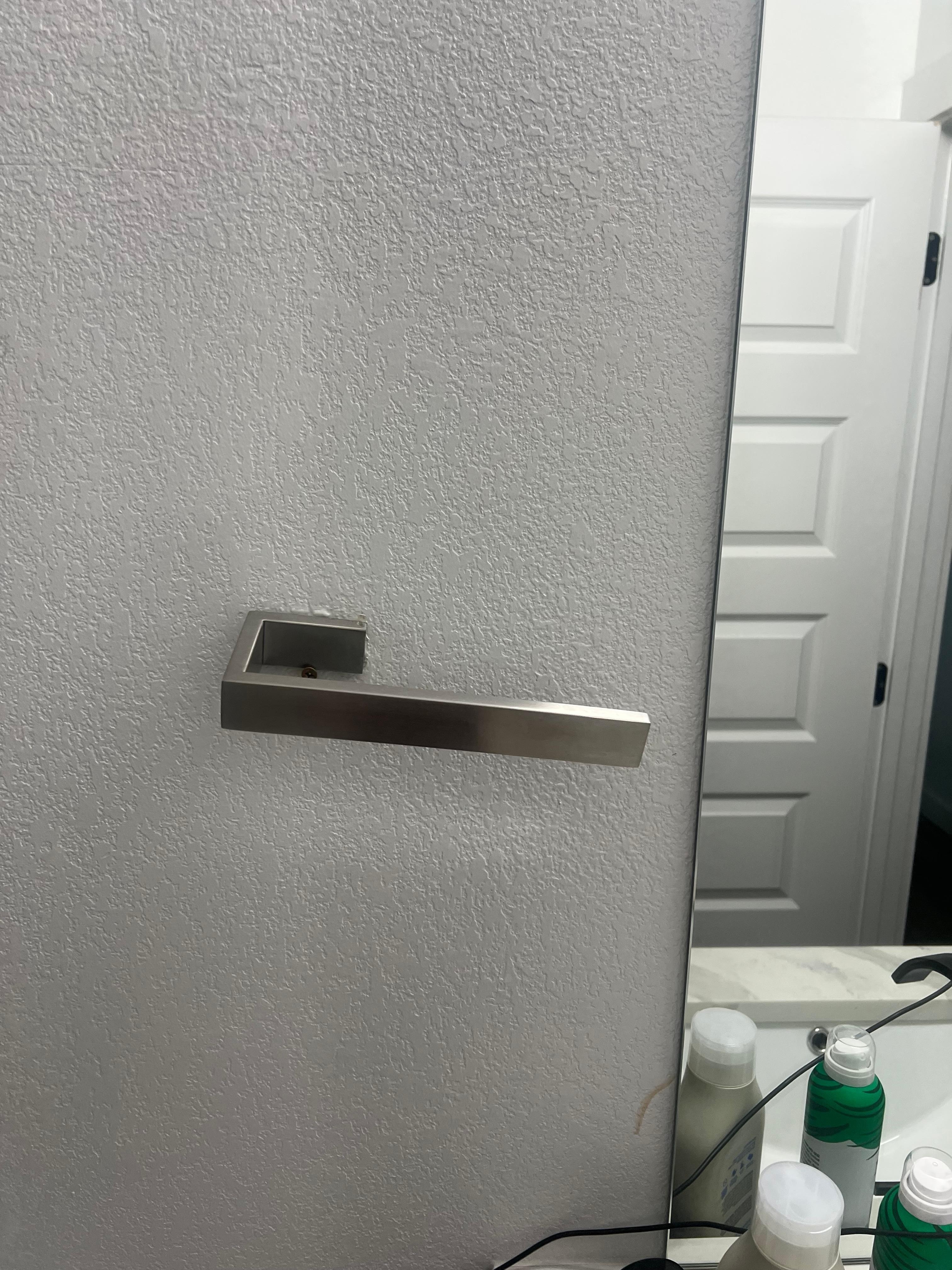 Loose/dangling towel rack