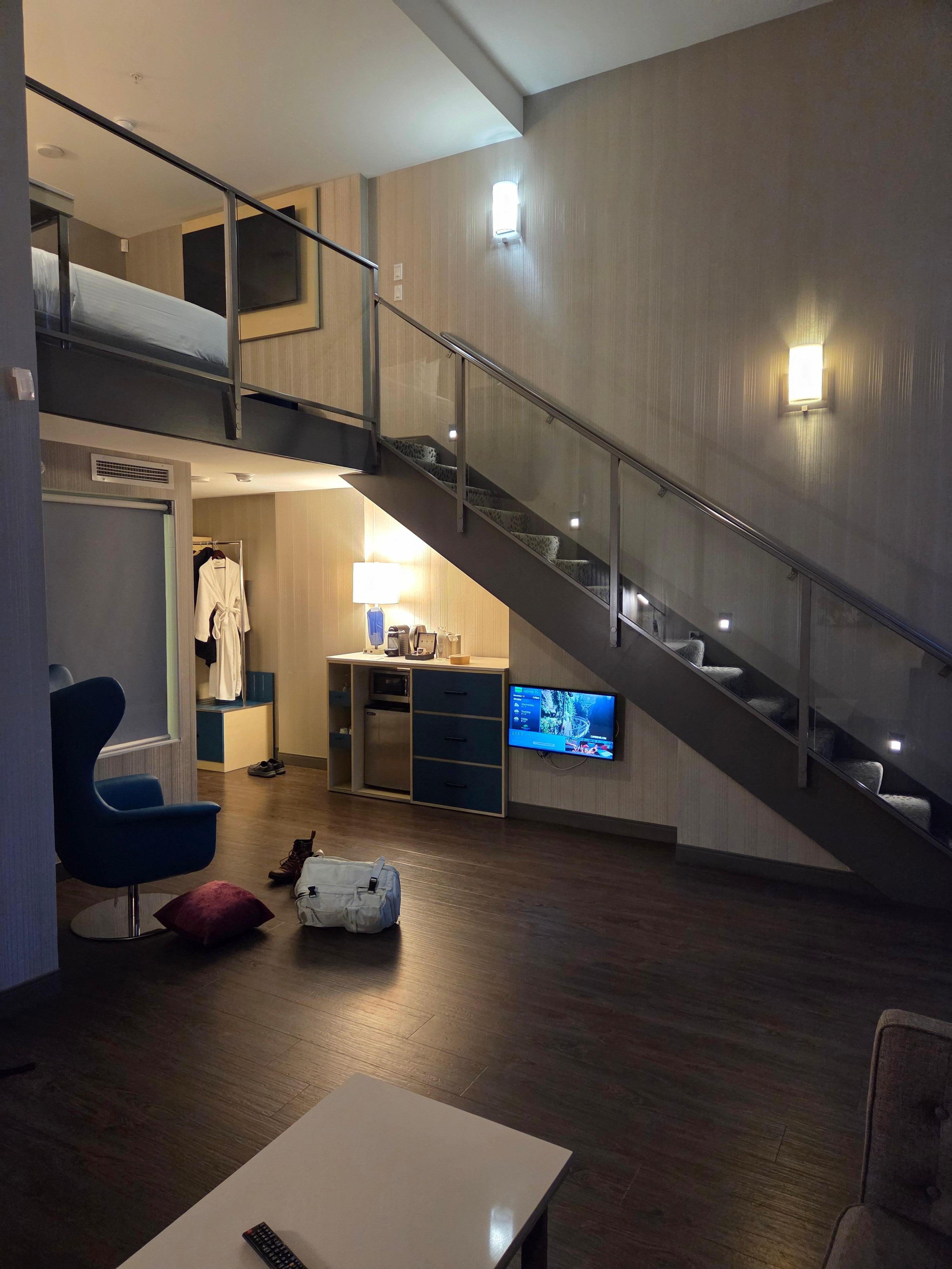 Loft room was spacious and the bed was so comfortable 