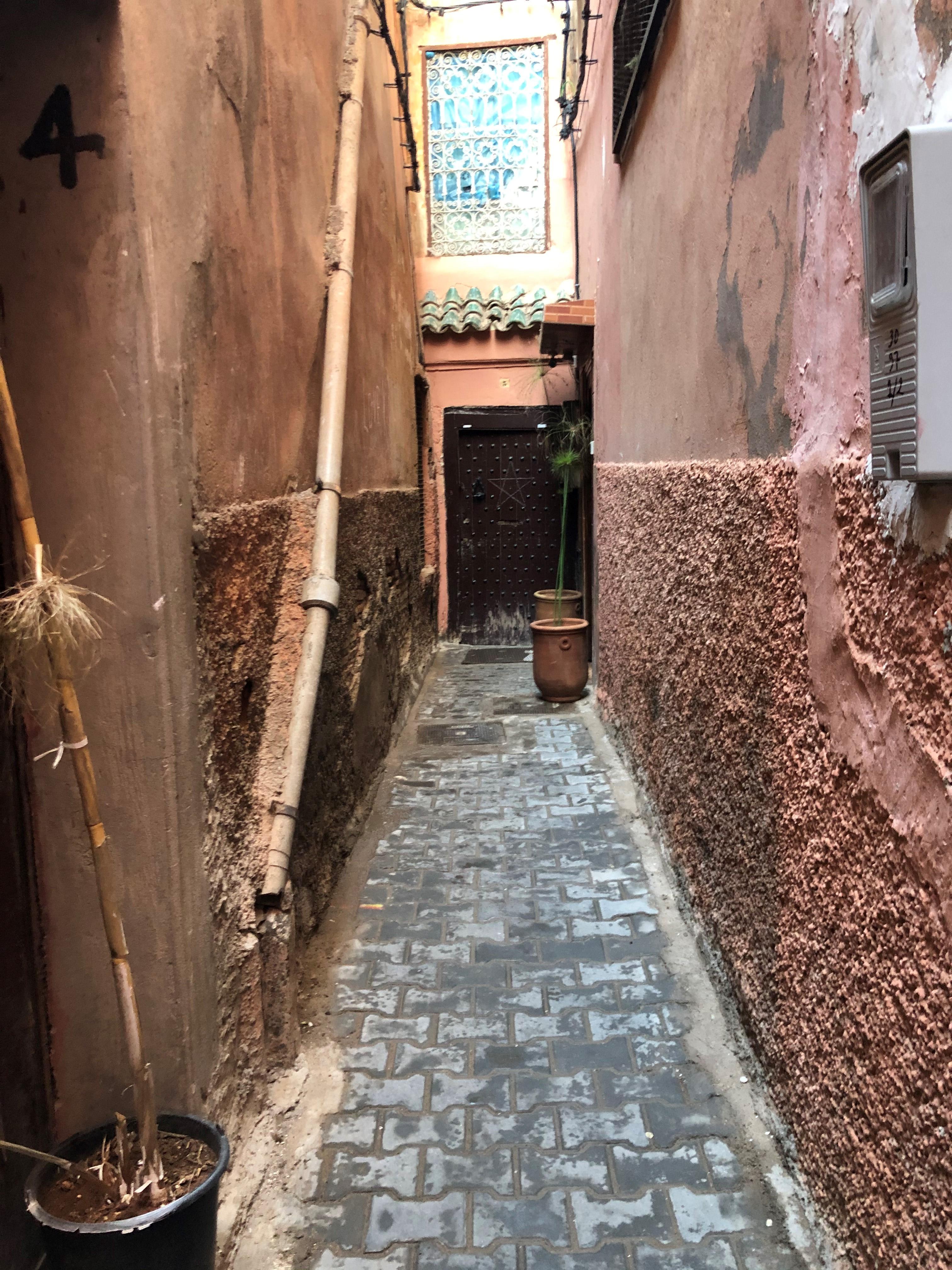 INGRESSO RIAD (SULLA DESTRA IN FONDO AL VICOLO)