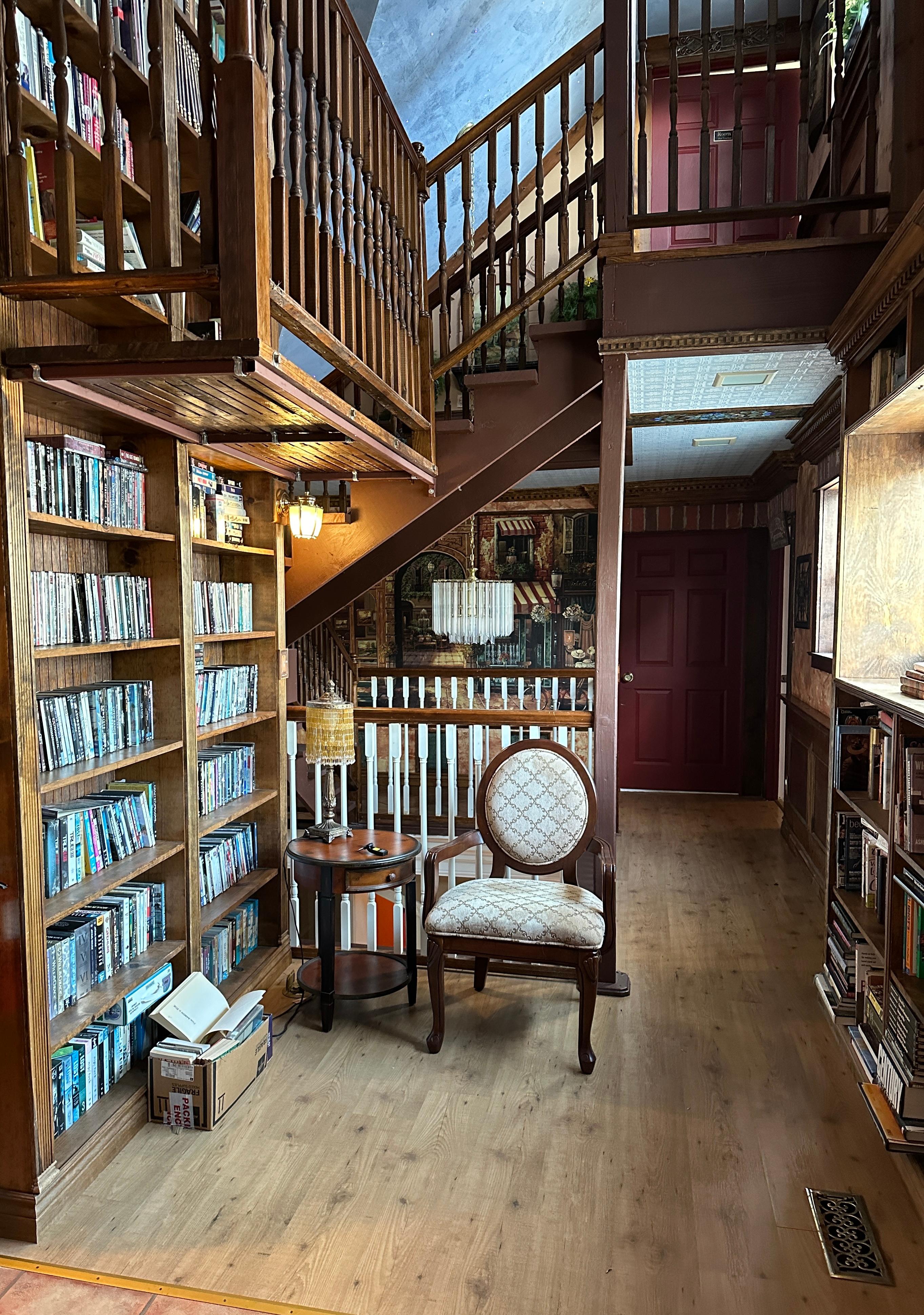 Cute book nook area. 