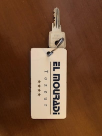 4 stars still using a physical key 😁