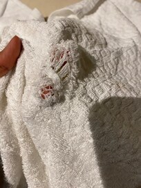 Serviette déchirée