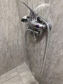 Leaking shower faucet