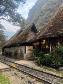 Cafe Inkaterra - outside