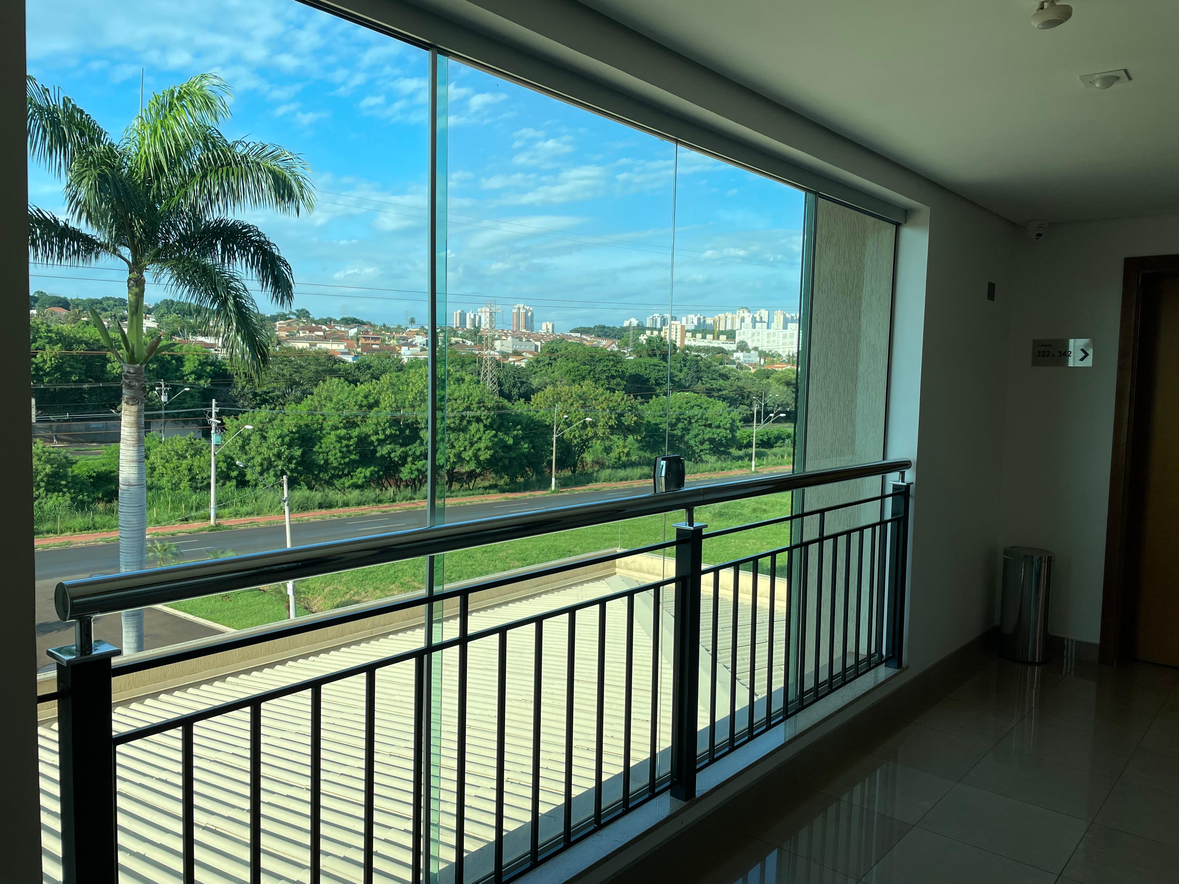 Vista desde o hall dos elevadores.