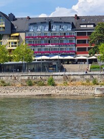 Foto av hotellet, tatt når vi hva på båt tur