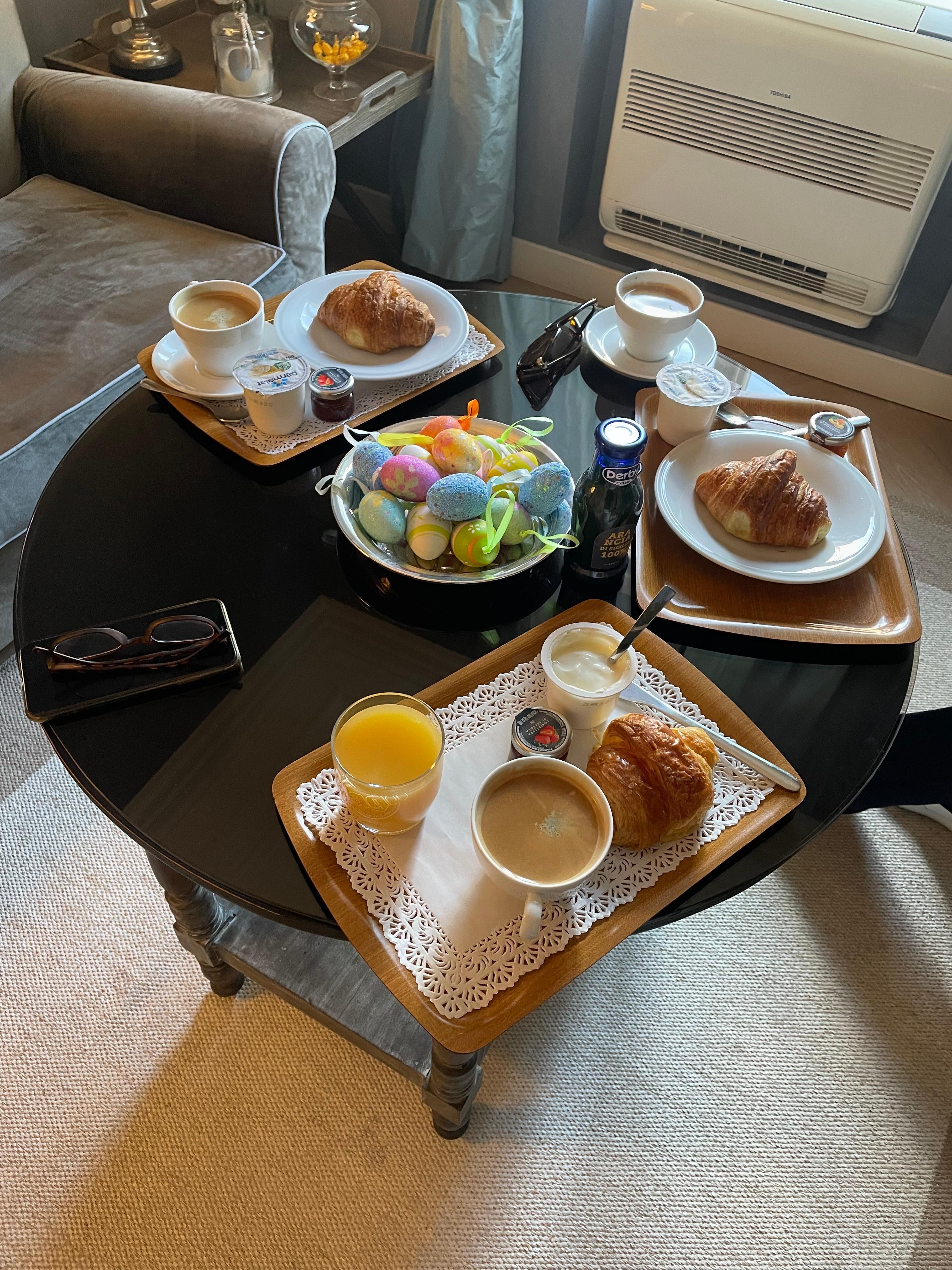 Nice breakfast included 