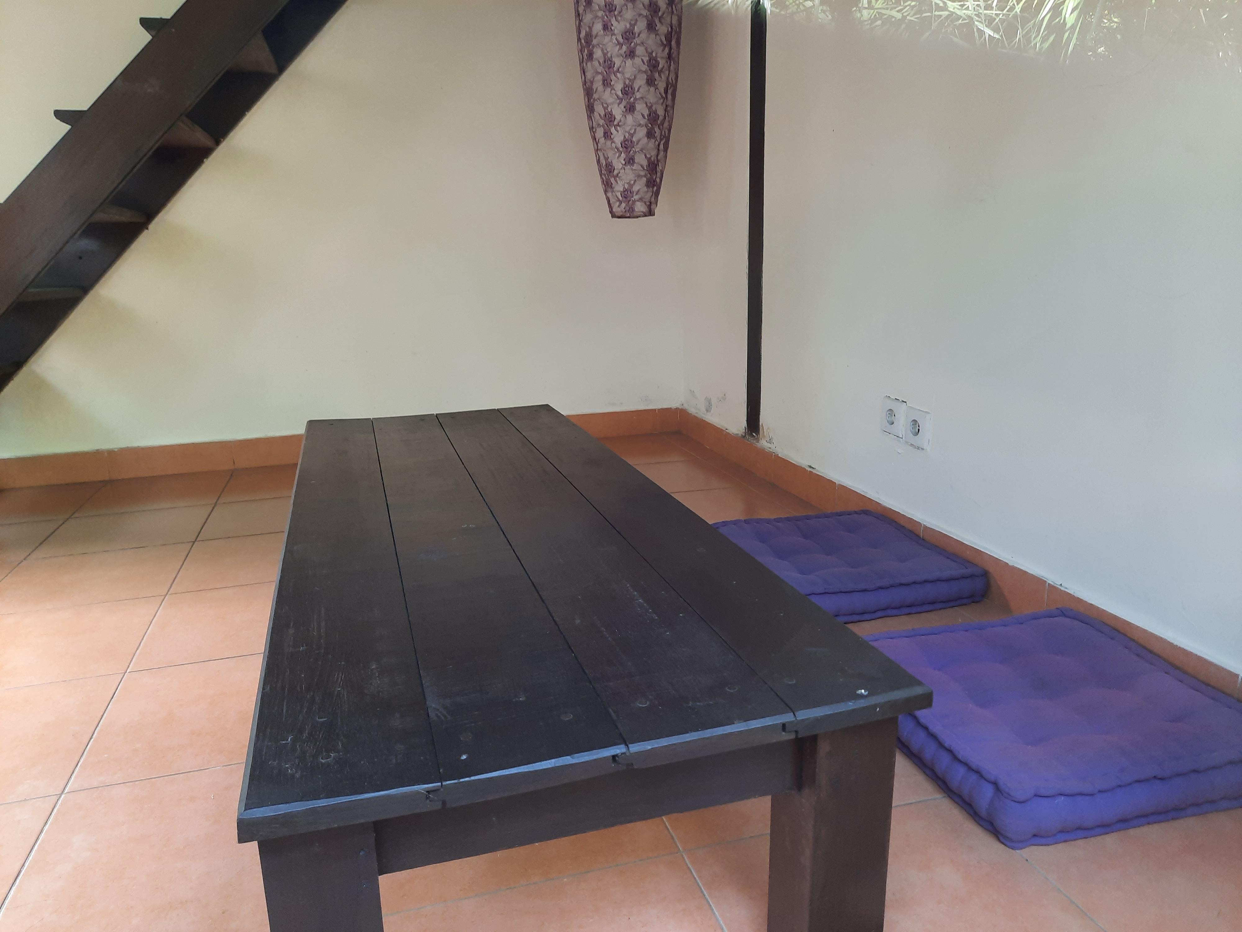 Dette var hytten nede. Reint, men ikke noe for eldre folk