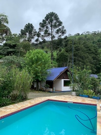 Área da piscina e Sauna