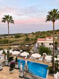 Piscine de jour accessible durant les horaires de fermeture du restaurant