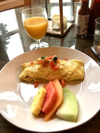 Free breakfast: omelette with fresh fruit.