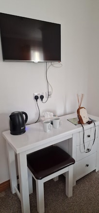 TV, kettle and coffee/tea in the drawer
