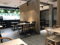 Morgenmads restauranten, lyst og lækkert og moderne.