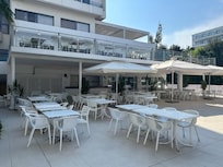 Restaurant for breakfast and lunch