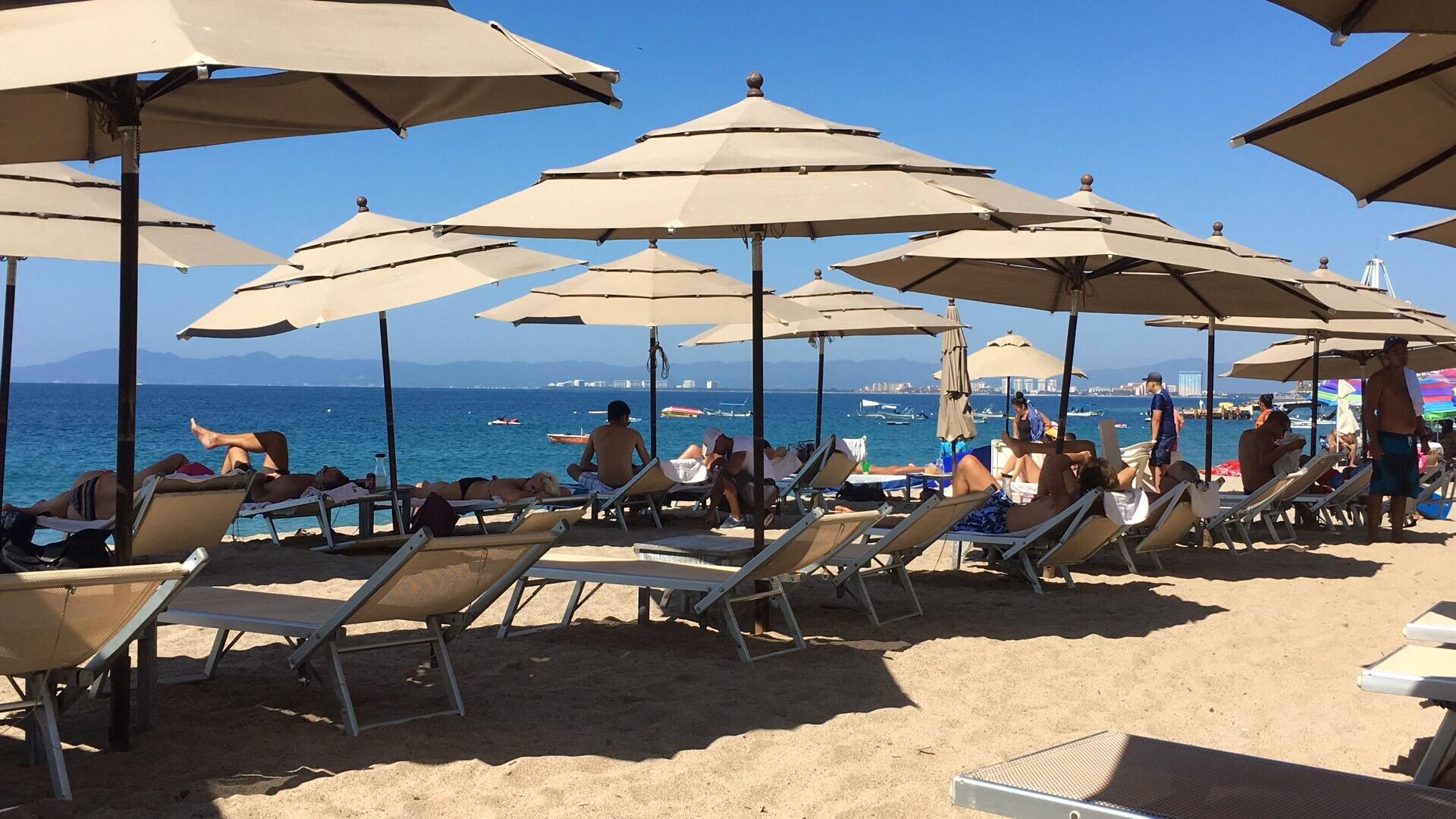 Suites at Sapphire Ocean Club in Puerto Vallarta | Best Rates & Deals