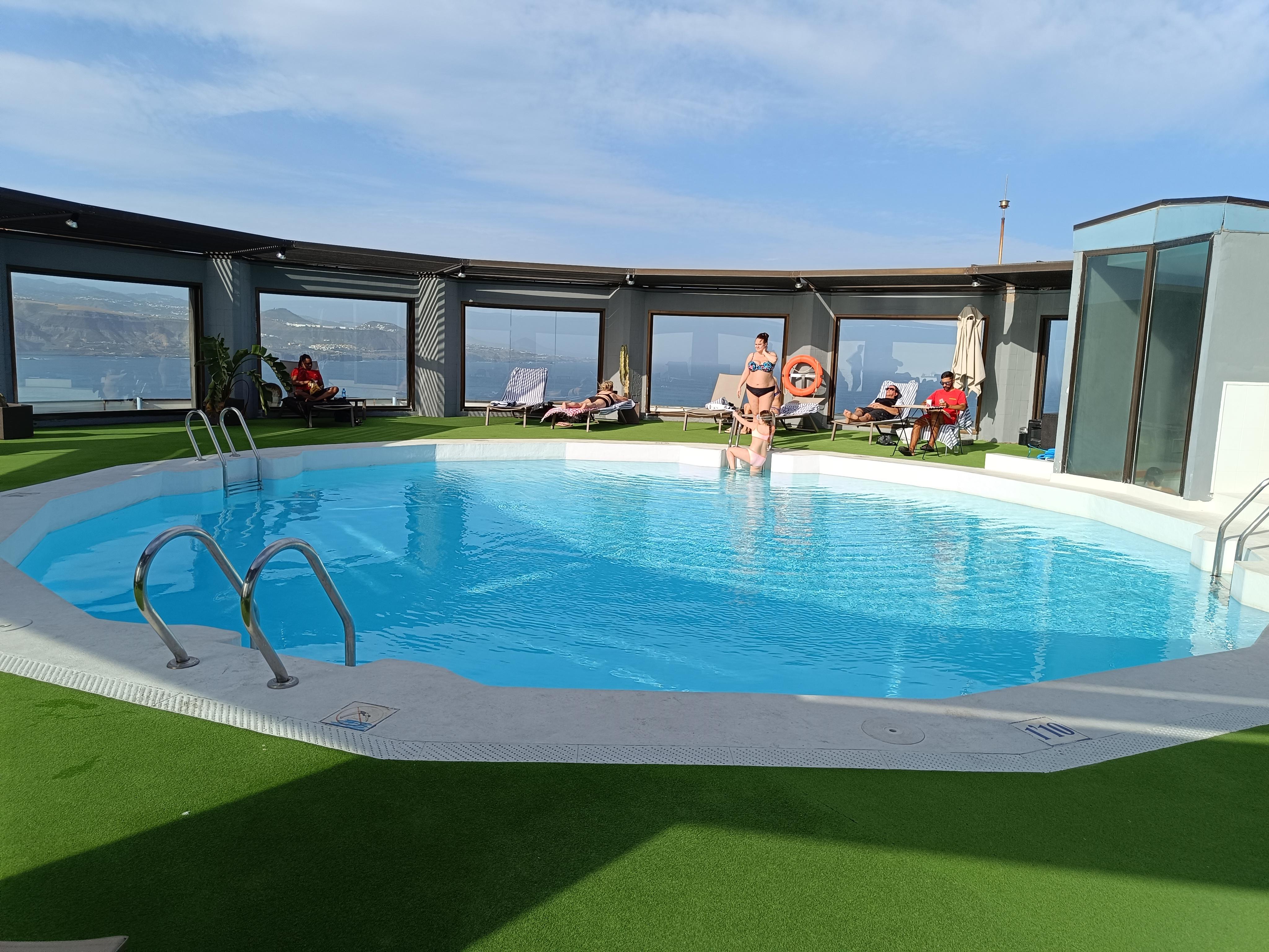 piscina en la planta superior