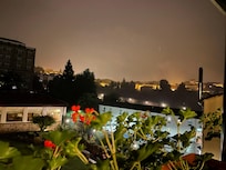 Vista noturna do meu quarto