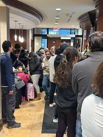 40’ in line waiting breakfast