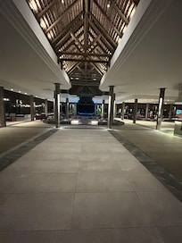 Hall dâentrĂ©e