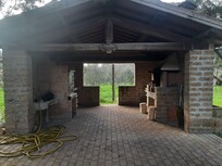 Zona barbecue/forno a legna