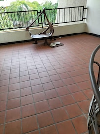 Das Geschirr war dort 2 Tage!