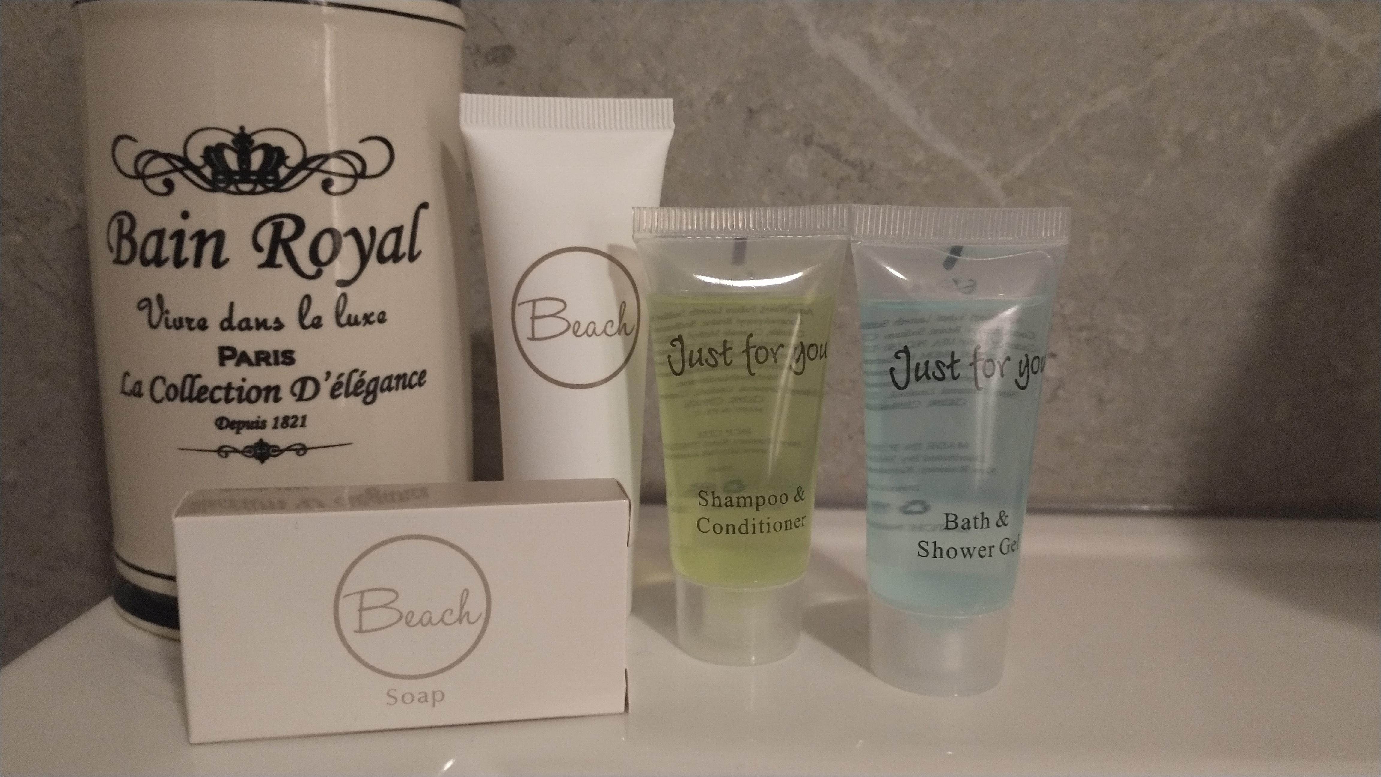 Just for you, toiletartikelen. Een leuk gebaar.