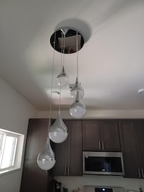 Kitchen/bar area