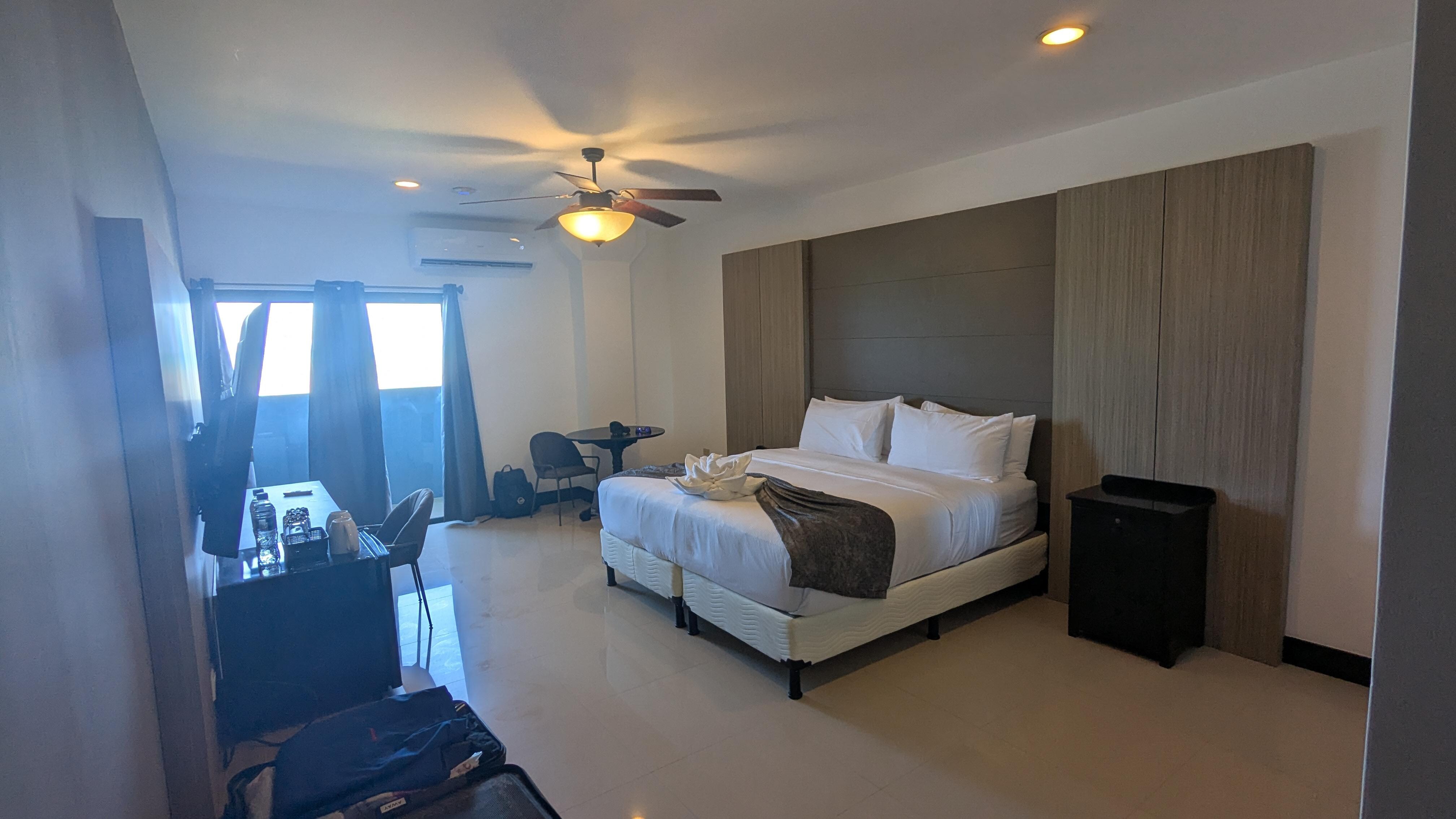 General view of the room